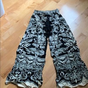 Flying Tomato Pants - Black and cream Palazzo pants Flying Tomato Pants - Black and cream Palazzo pants